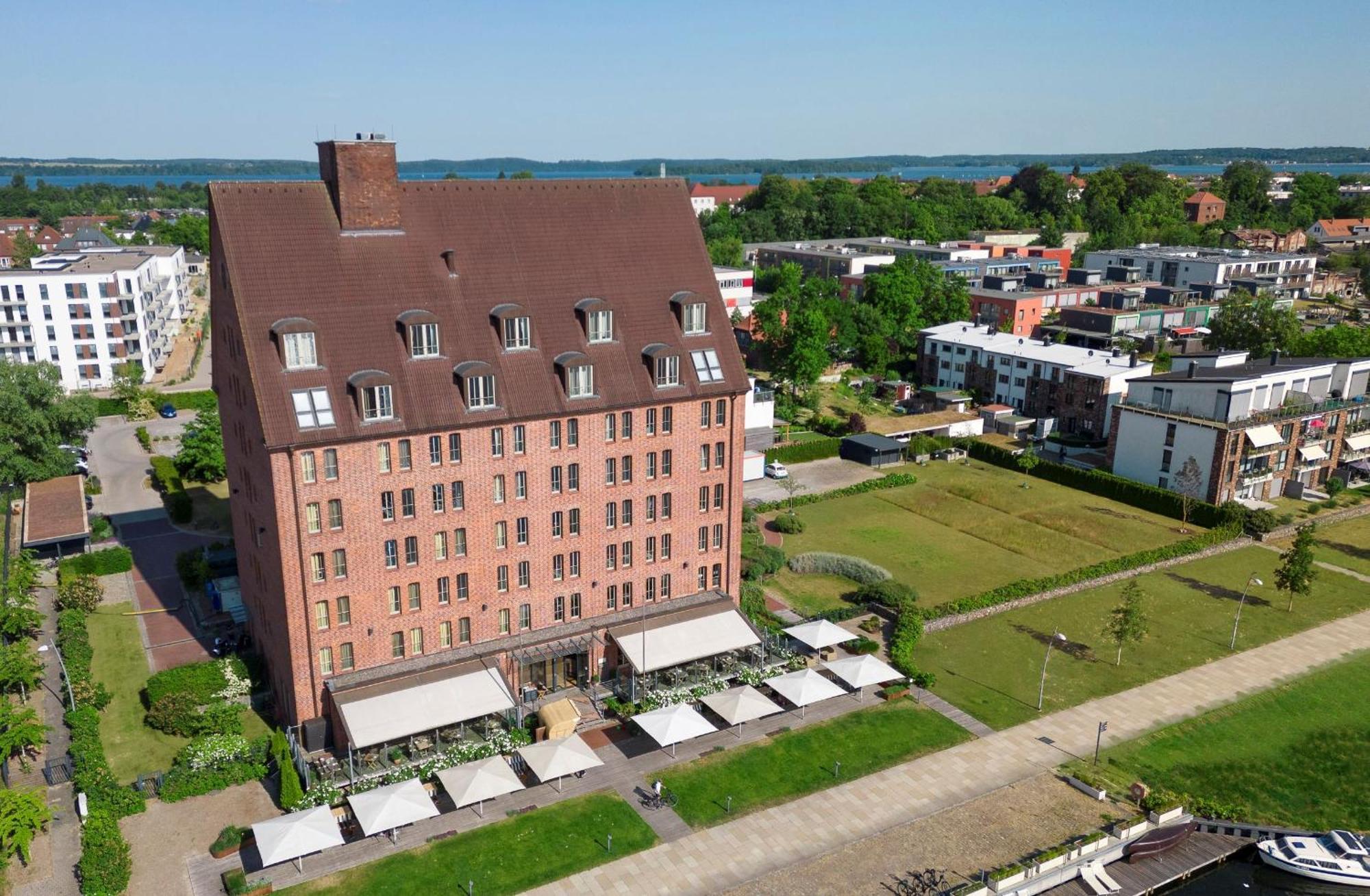 Hotel Speicher Am Ziegelsee Шверин Экстерьер фото