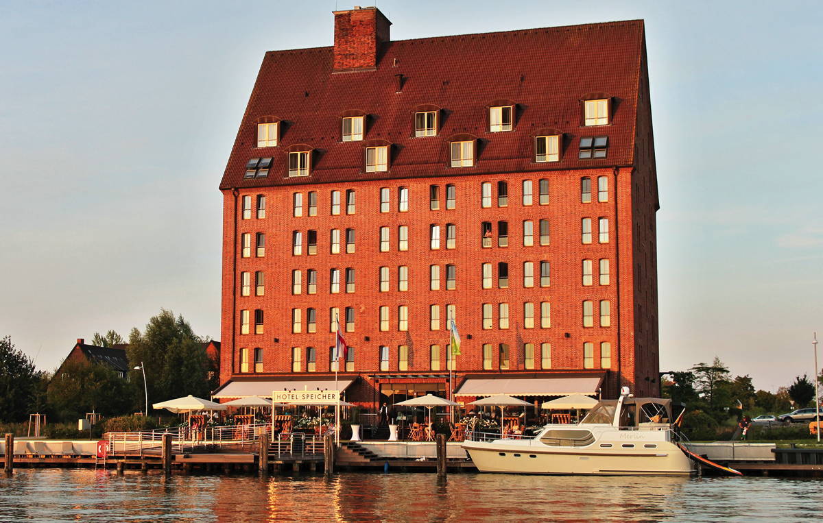 Hotel Speicher Am Ziegelsee Шверин Экстерьер фото